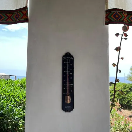 Dammuso Pensare Luna * San Michele (Pantelleria)